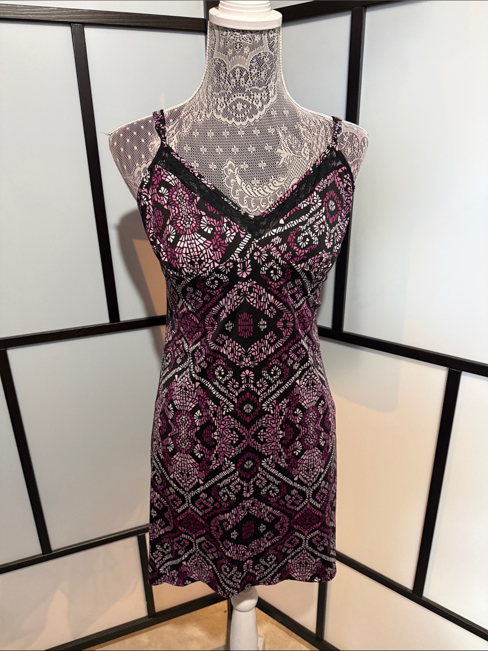 Apt. 9 Black and Purple Geometric Lace-Trim Slip